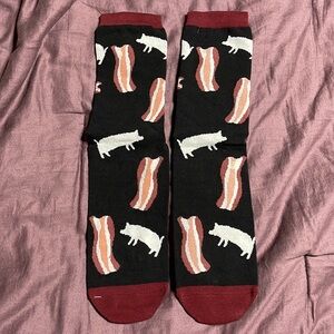 New If you can read this bring me bacon socks